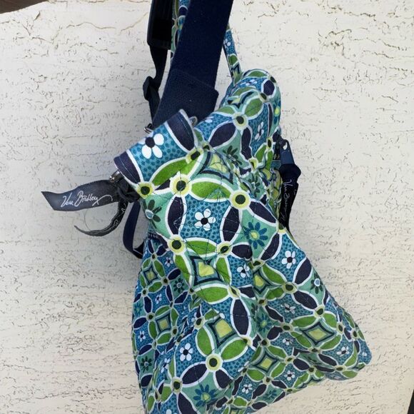 Vera Bradley Weekender Bag Floral Patterned Blue & Green with adjustable… - Picture 4 of 12
